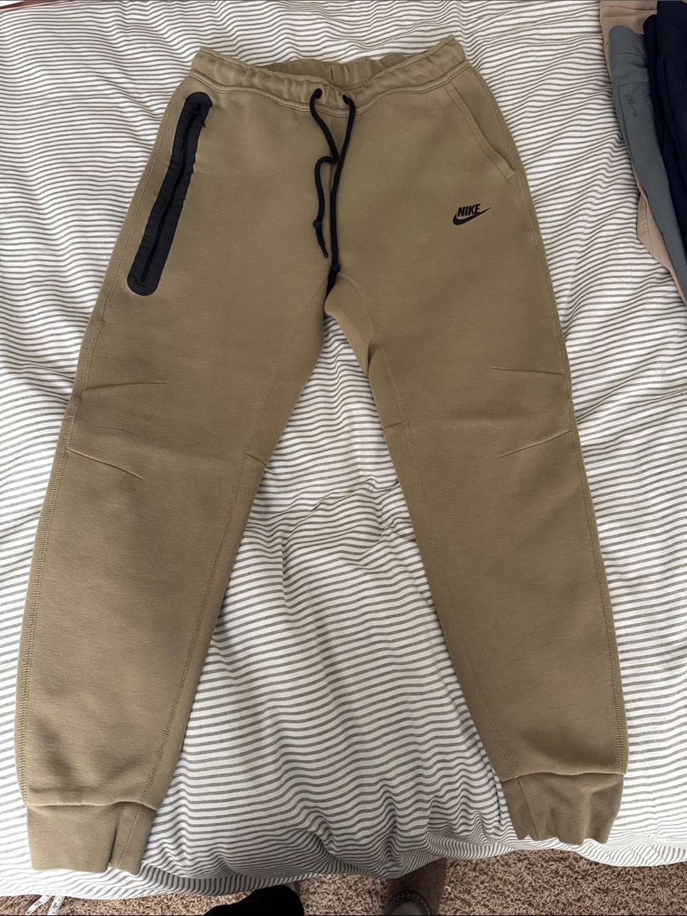 Nike Men's Tech Sweatpants